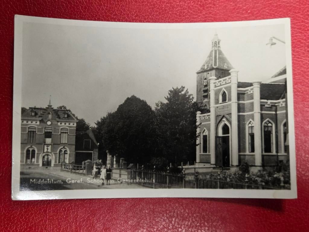 Middelstum bij Bedum Geref. School en Gemeentehuis, Verzamelen, Ophalen of Verzenden