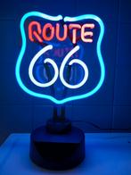 Originele grote Route 66 neon lamp op voet met adapter, Ophalen of Verzenden, Zo goed als nieuw, Lichtbak of (neon) lamp