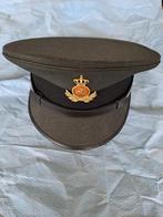 Vintage Militair Uniform Pet - Groen met Embleem, Ophalen of Verzenden, Landmacht, Nederland