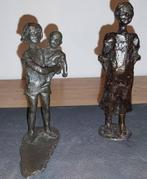 Corry Ammerlaan 2 brons beeldjes Sophietje en vrouw met kind, Ophalen of Verzenden, Zo goed als nieuw, Mens