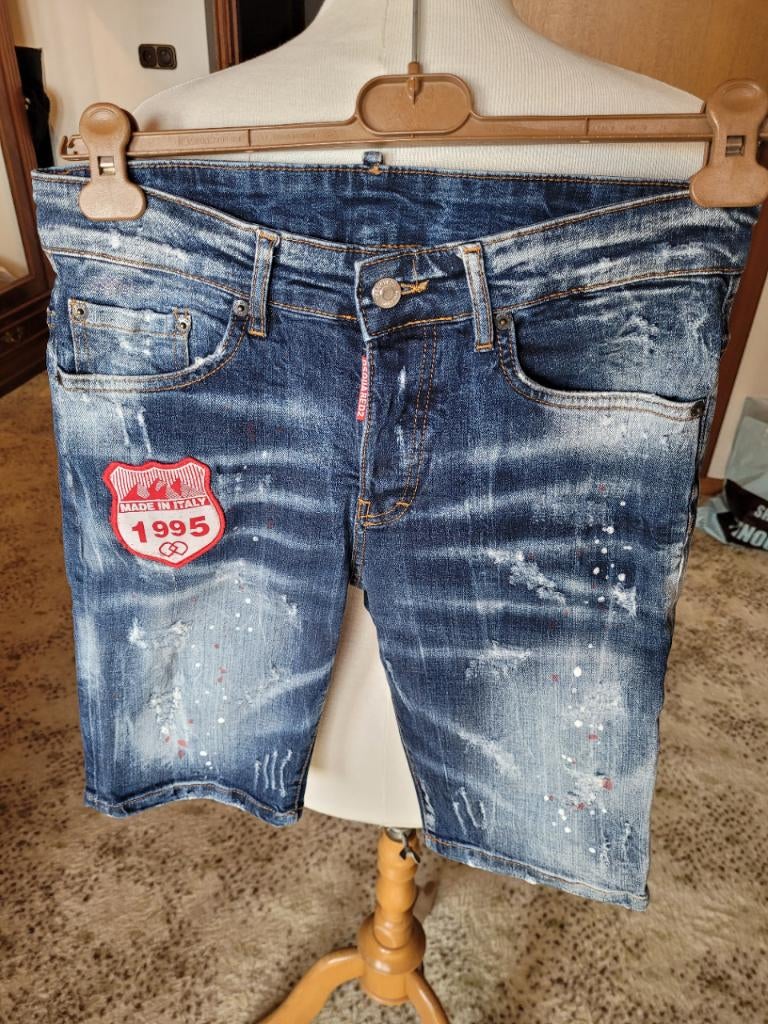 Dsquared2 spijker short Maat 42 (S), Dsquared2, Blauw, W32 (confectie 46) of kleiner, Ophalen of Verzenden