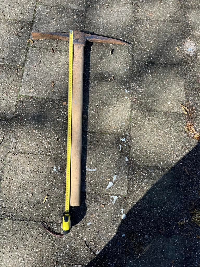 Vintage pikhouweel met houten steel - 94 cm, Ophalen of Verzenden, Gebruikt