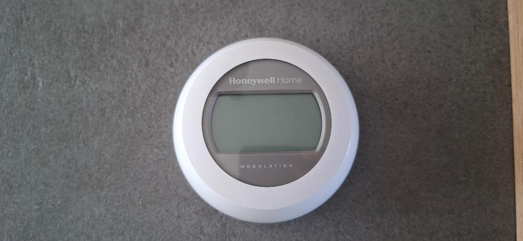 Honeywell modulerende thermostaat, Ophalen, Zo goed als nieuw