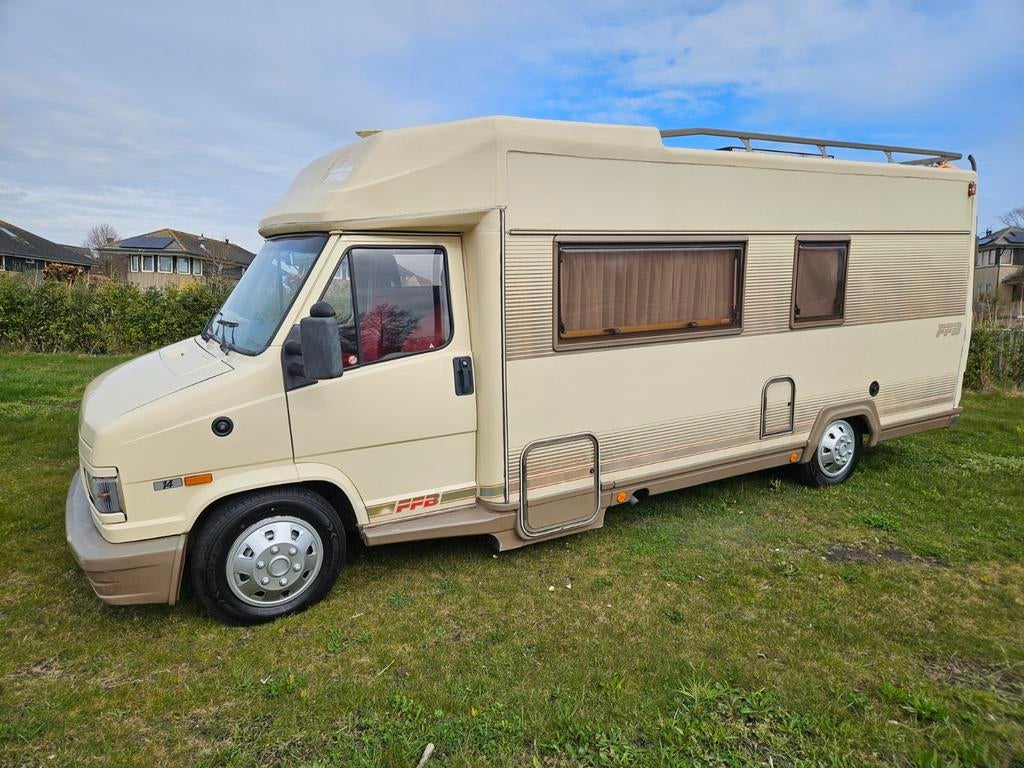 Zeer nette FFB CAMPER, Caravans en Kamperen, Overige merken, Ringverwarming, Fiat, Treinzit