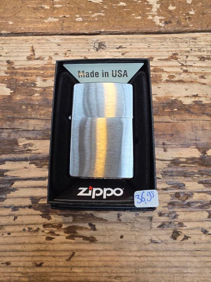 Zippo aanstekers diverse soort wick aanstekerbenzine flints, Verzamelen, Rookartikelen, Aanstekers en Luciferdoosjes, Nieuw, Aansteker