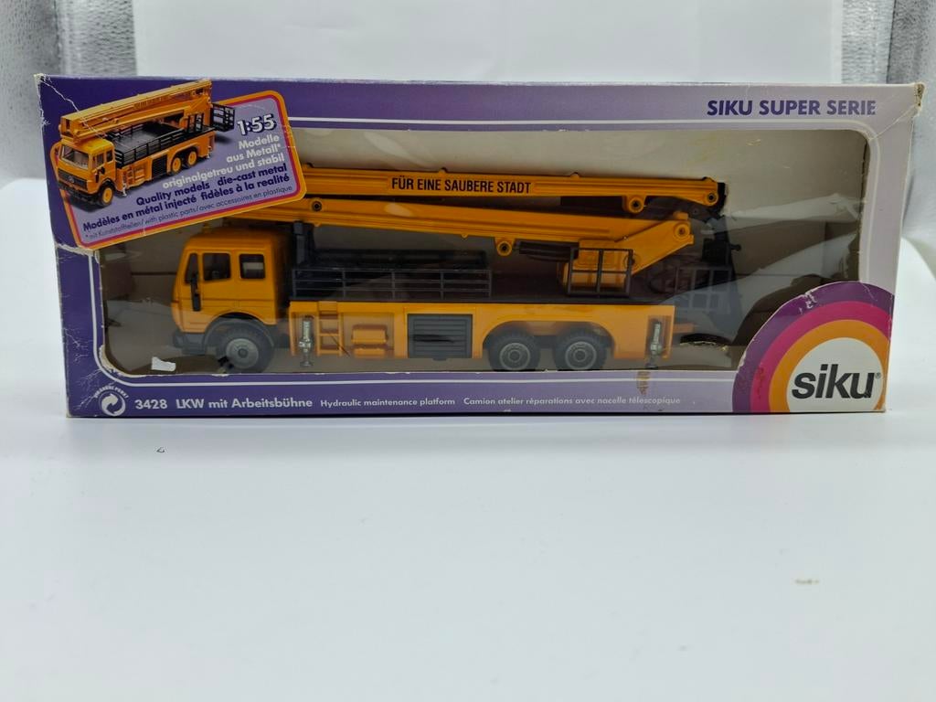 SIKU 3428 mercedes benz mit arbeitsbühne 1:55, Verzenden, Zo goed als nieuw, Bus of Vrachtwagen
