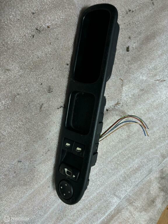 Raamschakelaar  linksvoor Peugeot 307, Auto-onderdelen, Dashboard en Schakelaars, Gebruikt, Ophalen of Verzenden, Peugeot, Peugeot