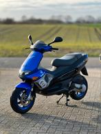 Gilera runner sp 50 fabriek nieuw, Fietsen en Brommers, Scooters | Piaggio, Ophalen, Tweetakt, Overige modellen, Maximaal 45 km/u
