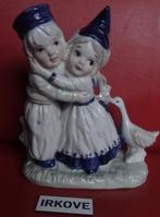 GRAPPIG DELFT BLAUW BEELDJE * Paar met Gans *, Verzenden, Zo goed als nieuw, Mens