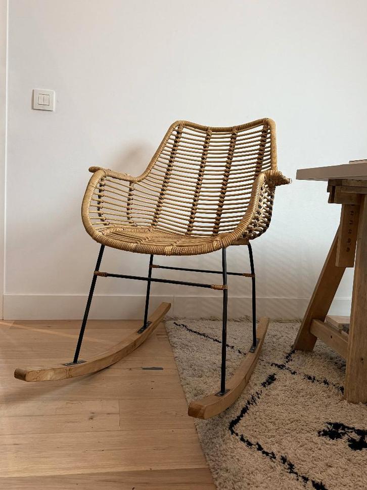 schommelstoel kinderkamer, Kinderen en Baby's, Kinderkamer | Tafels en Stoelen, Zo goed als nieuw, Stoel(en), Ophalen