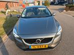 Volvo V40 2.0 T3 152PK 2018 grijs standkachel full led, Auto's, Volvo, Voorwielaandrijving, Euro 5, 15 km/l, Beige