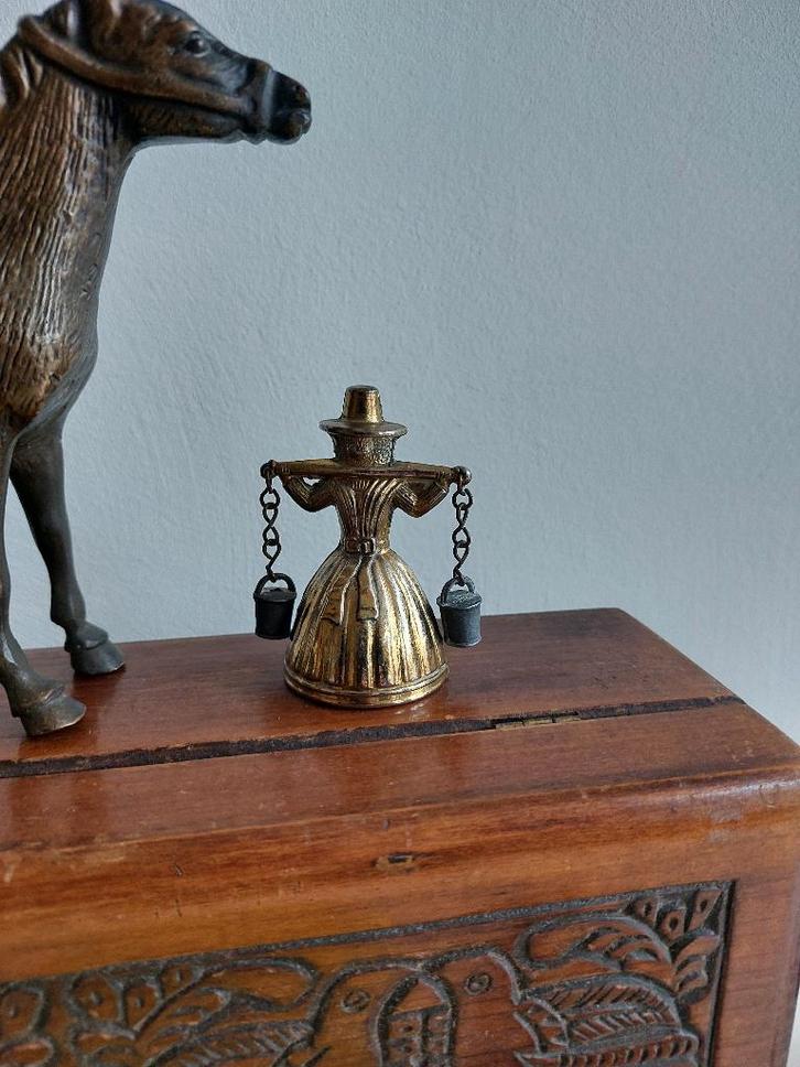 Tafelbel Oud Hollandse belletje | melkmeid 7cm, Antiek en Kunst, Antiek | Koper en Brons, Ophalen