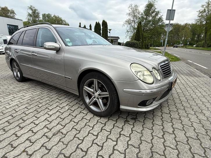Mercedes-Benz E-klasse Combi 320 Classic, Auto's, Mercedes-Benz, Bedrijf, E-Klasse, ABS, Airbags, Airconditioning, Alarm, Boordcomputer