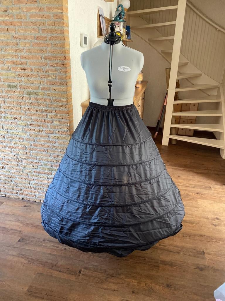Zwarte hoepelrok nieuw S t/m L,  Elfia, Kleding | Dames, Overige typen, Zwart, Maat 42/44 (L), Nieuw