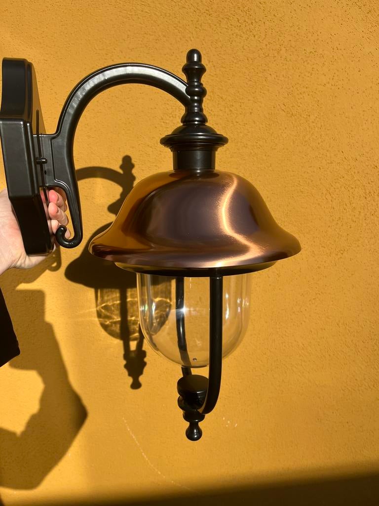 Klassieke buitenwandlamp - Koperkleurig en zwart, Tuin en Terras, Buitenverlichting, Staal, Minder dan 50 watt, Wandlamp, Nieuw