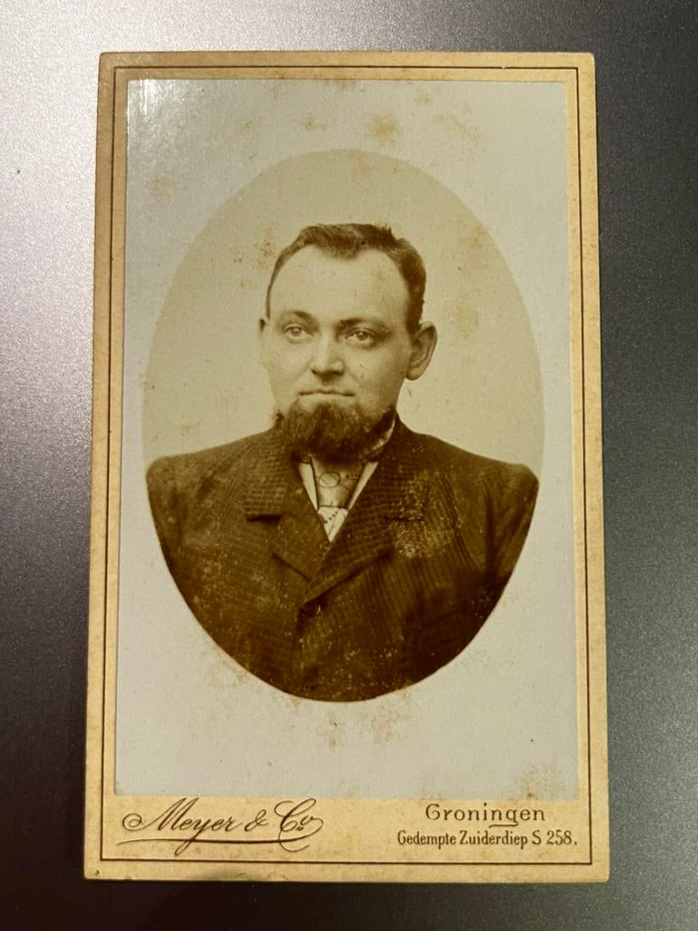 Cdv carte de visite, Meyer en Co Groningen, fam Woudstra, Verzamelen, Foto's en Prenten, Ophalen of Verzenden, Voor 1940, Zo goed als nieuw