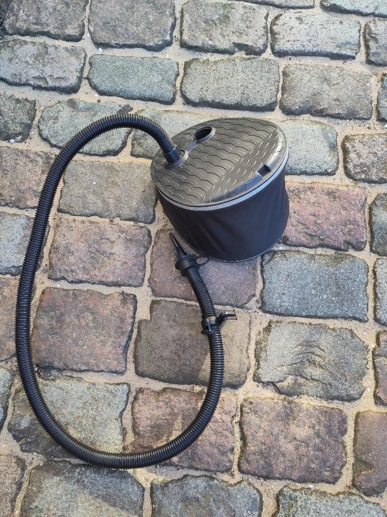 voetpomp, Caravans en Kamperen, Ophalen, Zo goed als nieuw, Handmatig