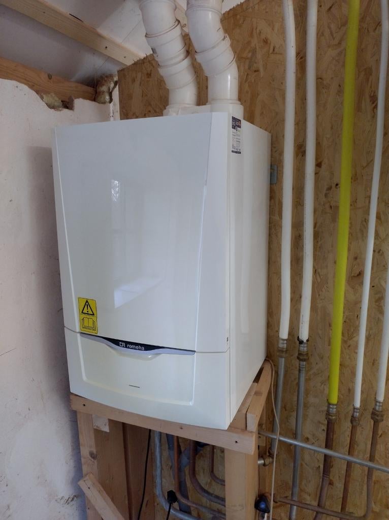 Remeha Calenta Ace 40c CV-ketel 2018 laatste beurt 2025, Ophalen, Gebruikt