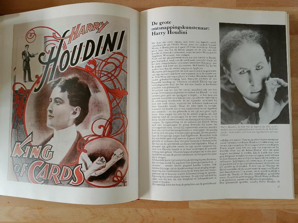 Hocus Pocus het grote boek van de goochelkunst, Ophalen of Verzenden, Zo goed als nieuw, Overige onderwerpen