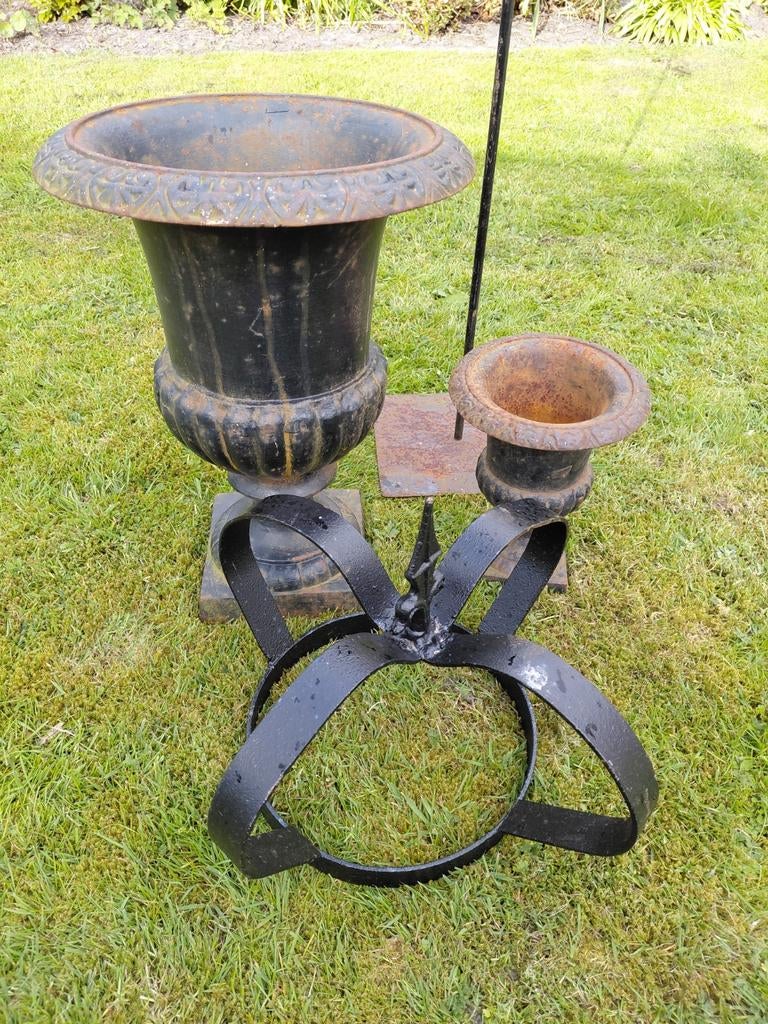 Tuindecoratie gietijzeren potten, Tuin en Terras, Tuinwanddecoratie, Ophalen