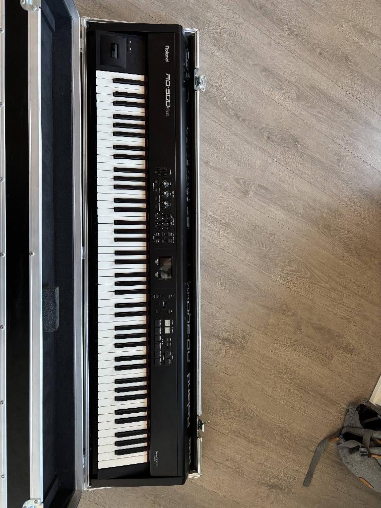 Flight case voor stage piano, Muziek en Instrumenten, Ophalen, Gebruikt, Keyboard of Synthesizer, Flightcase