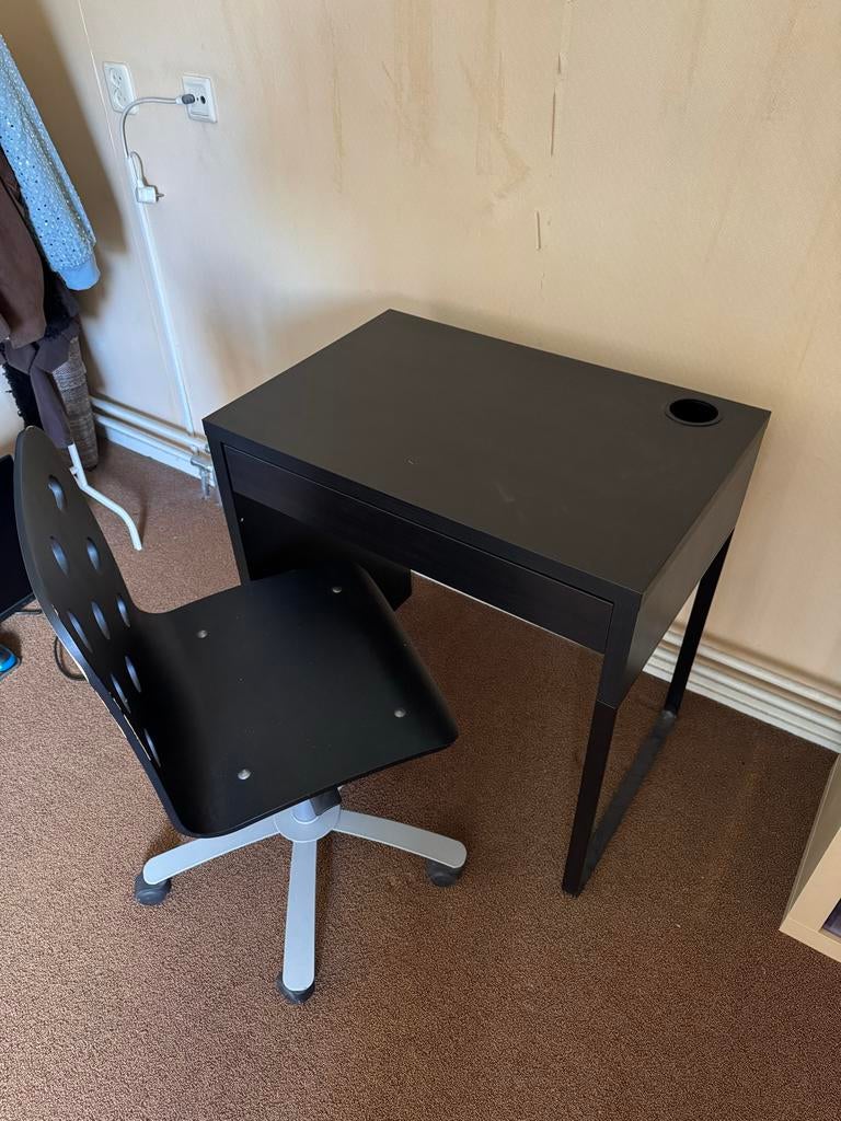 Bureau met stoel IKEA Micke, Ophalen, Zwart, Gebruikt, Met lades