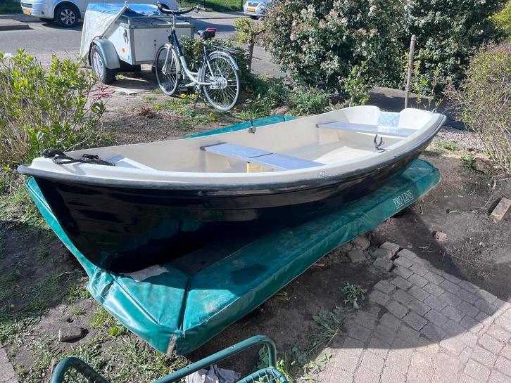 Leuk bootje (3 m) met leuke extra’s (peddels, motor, zeil), Watersport en Boten, Roeiboten, Gebruikt, Polyester, Met roeispanen of peddels
