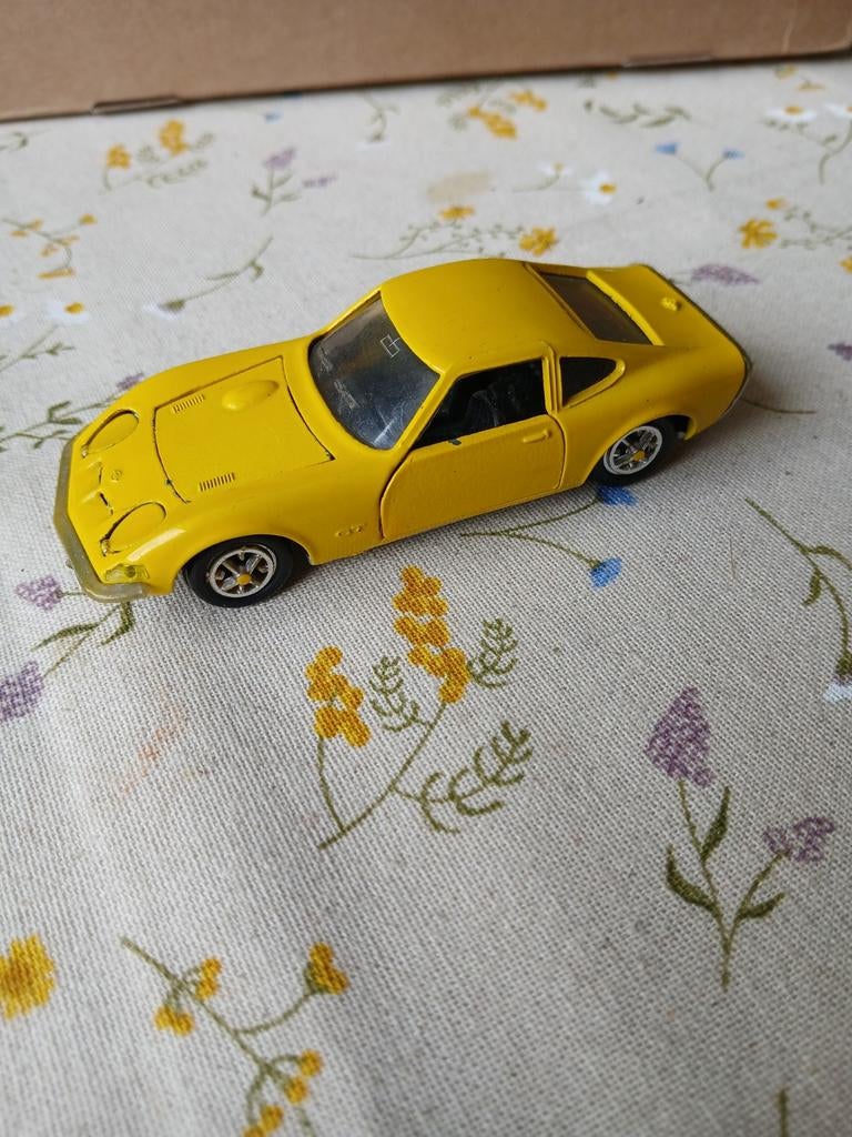 Opel GT 1900. Gama 1:41, Ophalen of Verzenden, Zo goed als nieuw, Auto, Gama