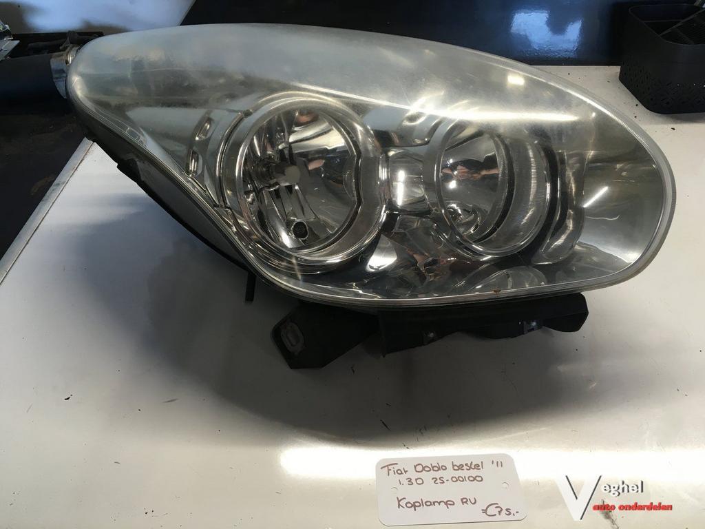 Fiat Doblo Bestel 1.3 Diesel 2011  2500100 Koplamp Rechtsvoo, Auto-onderdelen, Gebruikt, -, -, Ophalen of Verzenden