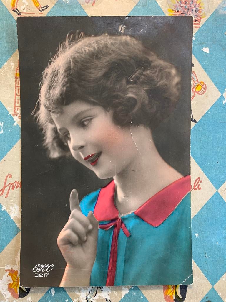 1930 Meisje (NN), Ophalen of Verzenden, 1920 tot 1940, Gelopen, Kinderen