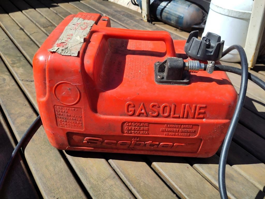 Scepter benzinetank voor buitenboordmotor, Watersport en Boten, Ophalen of Verzenden, Gebruikt, Motor en Techniek