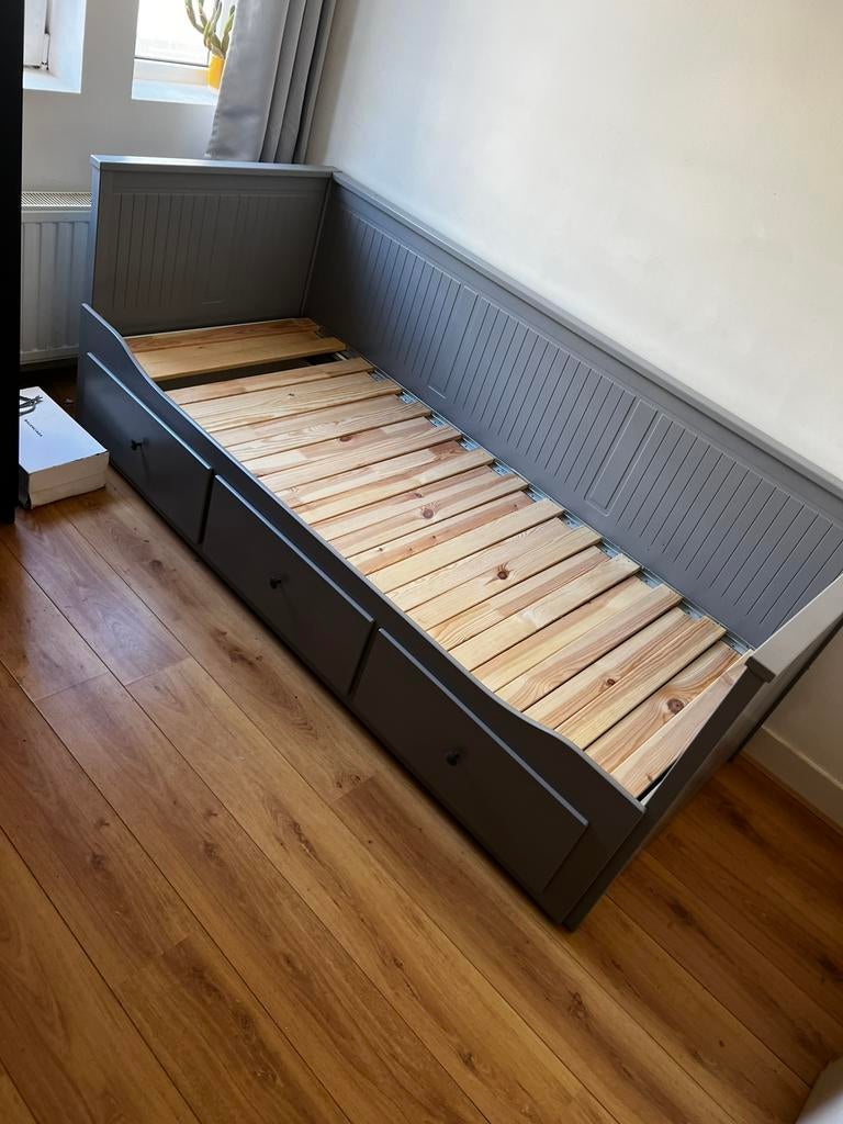 Ikea Hemnes Bed - grijs, Ophalen, Zo goed als nieuw, Tweepersoons