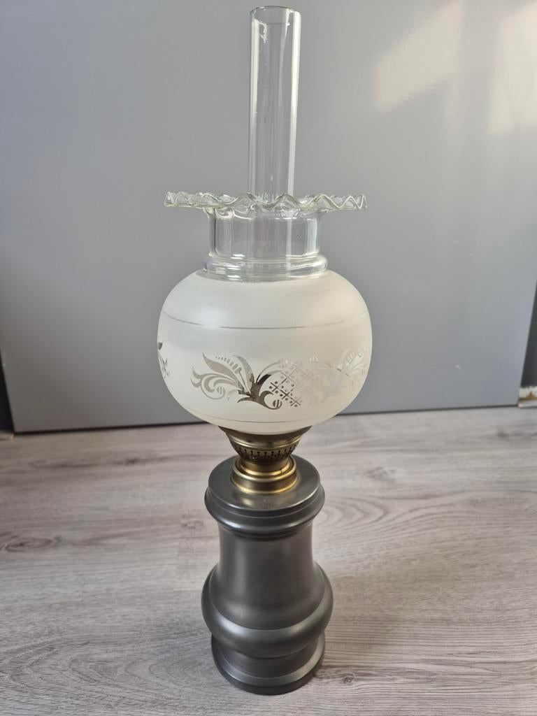 Vintage petroleumlamp / olielamp – 48 cm, Antiek en Kunst, Antiek | Lampen, Ophalen