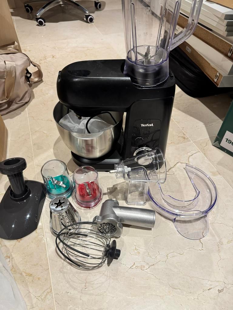 Tefal keukenmachine met blender en diverse accessoires, Witgoed en Apparatuur, Keukenmixers, 1 tot 2 liter, Ophalen of Verzenden