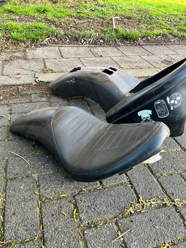 Honda VT600 Shadow Zadel + Bijhorende Kap - Prima Staat, Ophalen of Verzenden, Gebruikt
