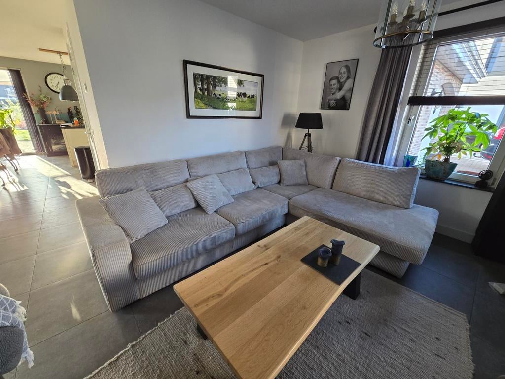 Comfortabele Hoekbank in Ribstof - Grijs, 250 tot 300 cm, Hoekbank, Ophalen of Verzenden, Zo goed als nieuw