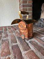 Antieke koperen en bronzen strijkijzer met houten handvat, Antiek en Kunst, Antiek | Koper en Brons, Ophalen, Koper