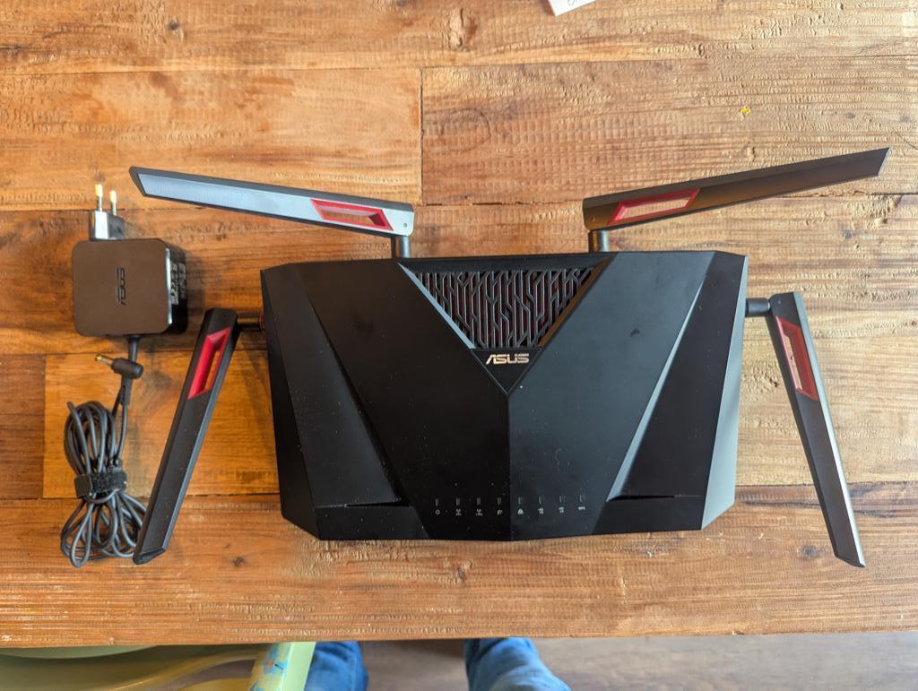 ASUS Wireless-AC3100 Router RT-AC88U, Computers en Software, Routers en Modems, Ophalen of Verzenden, Gebruikt, Router, ASUS