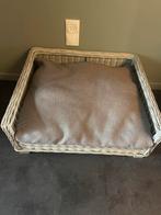 Grote kunststof wicker hondenmand 70 x 60 cm, Ophalen, Zo goed als nieuw, Riet