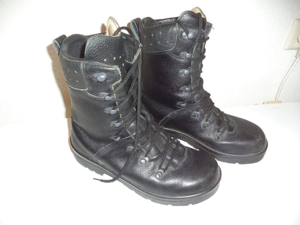 leren hoge laarsen- kisten, Ophalen of Verzenden, Zo goed als nieuw, Zwart, Hoge laarzen