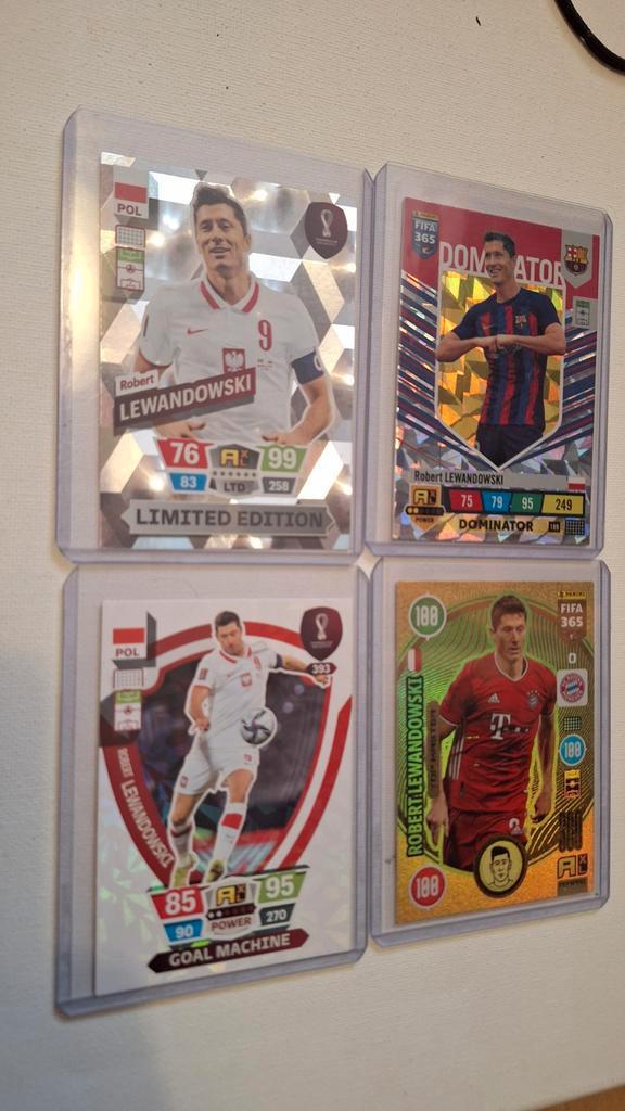 Robert Lewandowski Voetbal Kaart Collectie - Diverse Clubs, Verzamelen, Sportartikelen en Voetbal, Zo goed als nieuw, Spelerskaart