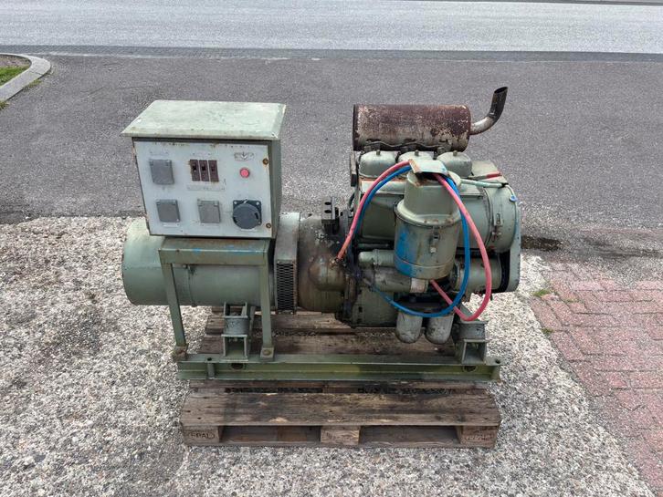 17 KVA aggregaat 230/400 volt Slavia diesel generator, Doe-het-zelf en Verbouw, Aggregaten, Gebruikt, Dieselolie, 10 tot 30 kVA