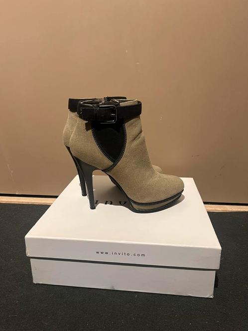 Hakken, Kleding | Dames, Schoenen, Zo goed als nieuw, Groen, Ophalen of Verzenden