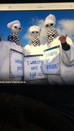 Loopgroep 3 personen zonder gezicht, Ophalen, Zo goed als nieuw, Carnaval