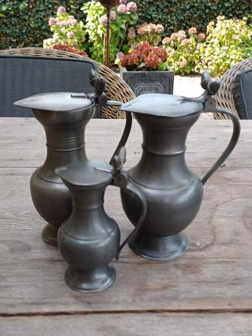 Tin verschillende items (met merk) beschikbaar voor biedingen