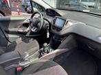 Peugeot 2008 1.2 VTi Trekhaak Navi Pano Beurt NAP, Auto's, Peugeot, Voorwielaandrijving, Euro 5, Gebruikt, 1199 cc