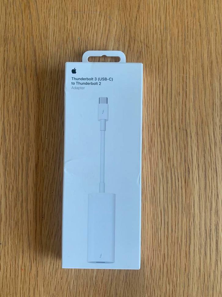 Apple Thunderbolt 3 (USB-C) naar Thunderbolt 2 Adapter, Computers en Software, Pc- en Netwerkkabels, Zo goed als nieuw, Ophalen of Verzenden