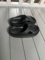 Axel Arigato Magma Slippers Maat 45 ALS NIEUW, Kleding | Heren, Ophalen of Verzenden, Zo goed als nieuw, Zwart, Slippers