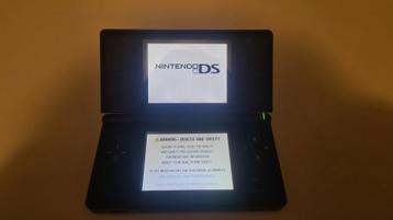 Nintendo DS Lite met R4 kaart beschikbaar voor biedingen