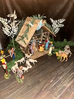 Kerststal met Figuren, Antiek en Kunst, Antiek | Religie, Ophalen of Verzenden